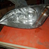 fari ford c-max