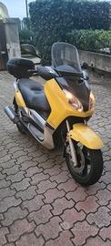 YAMAHA X MAX 250