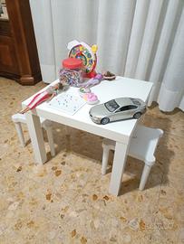 tavolino per bambini più sgabelli 