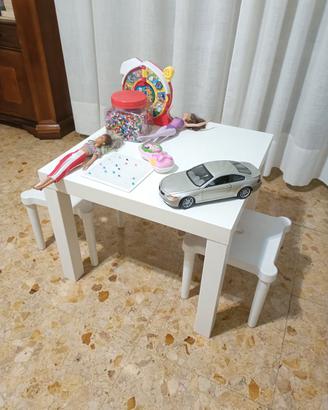 tavolino per bambini più sgabelli 