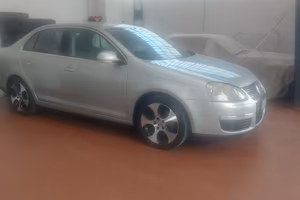 Volkswagen jetta 2.0 fsi sportline