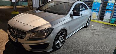 Mercedes Benz cla 200 premium