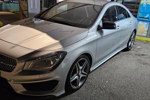 Mercedes Benz cla 200 premium