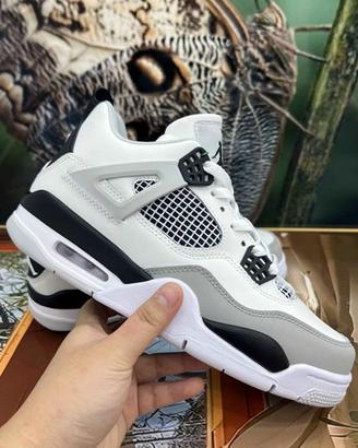 Air Jordan 4 Military Black EU 41