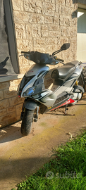 Scooter Aprilia SR