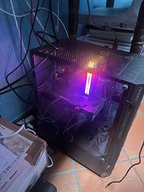 Compuer gaming come nuovo