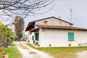 Immobile in asta di 828 m² con 4 locali a Casale M