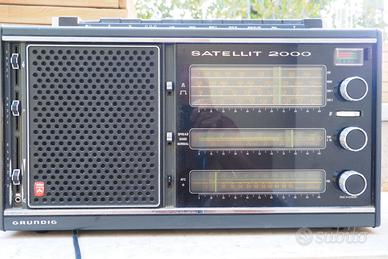 Radio Satellit 2000