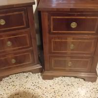 COPPIA DI COMODINI IN LEGNO