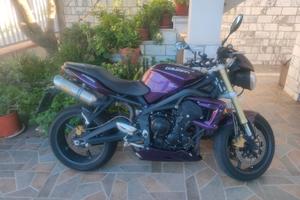 Triumph Street Triple - 2011