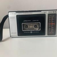 Radio lettore a cassette General Electric vintage