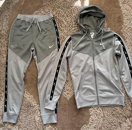 Tuta Nike Completa
