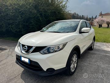 Nissan Qashqai 1.5 dCi Tekna