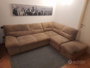 Divano letto angolare con pouf