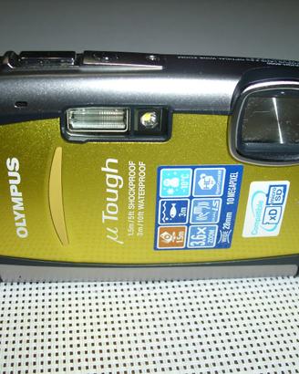Olympus Stylus Tough 6000 Gold