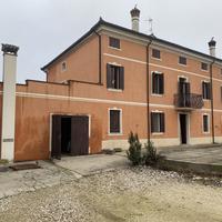 Villa o villino Trecenta [Cod. rif TREC02VRG]