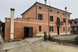 Villa o villino Trecenta [Cod. rif TREC02VRG]