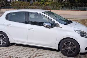 Peugeot 208 Allure 2017
