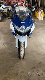 Suzuki gsx 600 r 2010