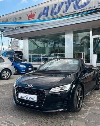 Audi TT CABRIO CAMBIO MANUALE S line cockpit diese
