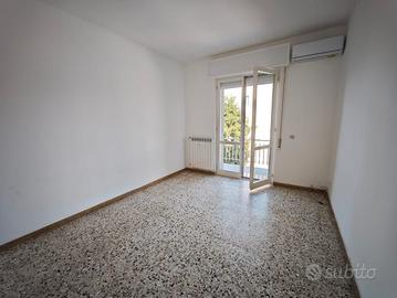 Ampio bilocale da ristrutturare