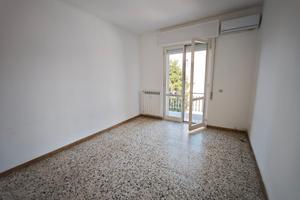 Ampio bilocale da ristrutturare