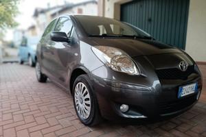 Yaris 1.0 5 porte