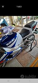 Suzuki GSR 750 - 2002