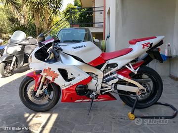 Yamaha YZF R1 1998 Selle Rosse 