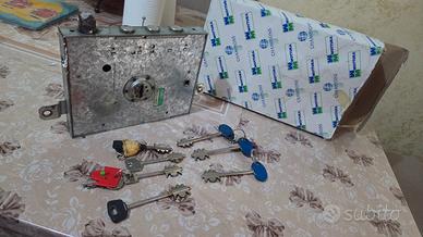 Serratura mottura +7 chiavi