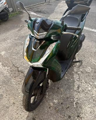 Honda SH 125i (2024) - Verde (vetro) - Come Nuovo