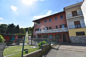 CASA SEMINDIPENDENTE A IVREA