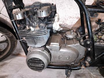 Kawasaki kz650 pezzi