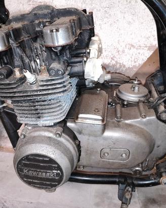 Kawasaki kz650 pezzi