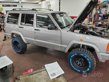 Jeep Cherokee xj 2500 td Classic