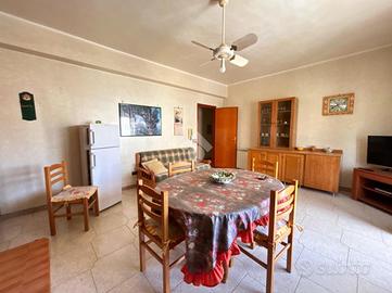 6 LOCALI A FICARAZZI