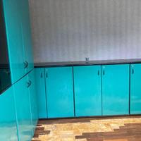 mobili per ufficio in legno laccato lucido