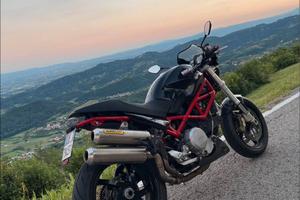 Ducati monster s2r