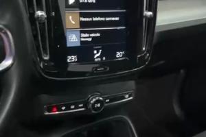 VOLVO XC40 D3 Momentum