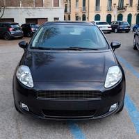 Fiat  Grande Punto 2009 4 porte