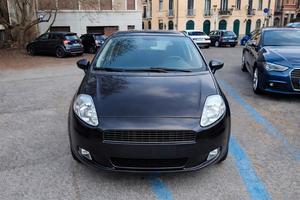 Fiat  Grande Punto 2009 4 porte