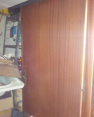 Porte interne in legno complete con soglie