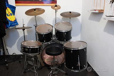 Pearl Forum Batteria acustica. Batteria jazz rock