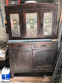 Credenza vecchia