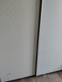 Armadio bianco scorrevole con specchio 