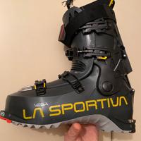 Scarponi sci alpinismo  La Sportiva Vega Carbon