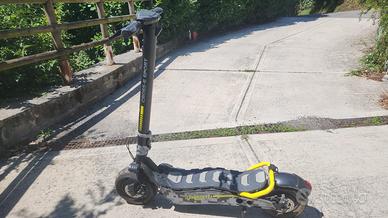 Monopattino elettrico ducati scrumbler 23/24