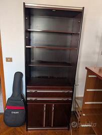 Mobile legno scuro