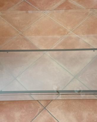 Tavolo in ferro battuto e vetro più 2 divani