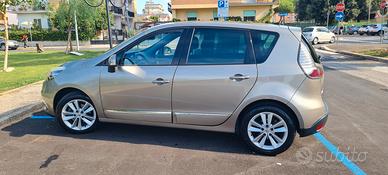 Scenic 3 xmod 1.5 dci  colore beige cenere